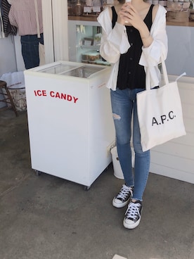 「UNE MANSION（ユヌマンション）のアイテム（タンクトップ）」を使った、Lilyさん（レディース・161cm）の秋コーディネート
