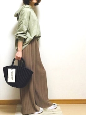 「reca（レカ）のアイテム（パーカー）」を使った、MINさん（レディース・150cm）の春コーディネート