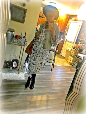 「fallfashion」｜Shanel Nicoleさん（レディース・165cm）の秋コーディネート