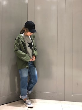 「CONVERSE TOKYO（コンバーストウキョウ）のアイテム（キャップ）」を使った、RISAさん（レディース・158cm）の冬コーディネート