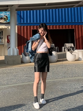 「PULL&BEAR（プルアンドベア）のアイテム（スカート）」を使った、Moni ◡̈さん（レディース・155cm）の秋コーディネート