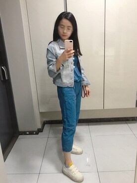 「blue」｜「アイテム（デニムジャケット）」を使った、Aria さん（レディース・155cm）の秋コーディネート