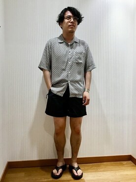 「SHIPS any（シップス エニィ）のアイテム（サンダル）」を使った、酒井さん（メンズ・174cm）の春コーディネート