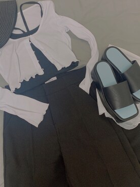 「shoplistのアイテム（パンツ、ブラック系）」を使った、imiさん（レディース・160cm）の夏コーディネート