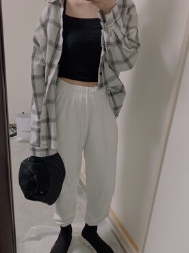 「?のアイテム（その他パンツ、ホワイト系）」を使った、imiさん（レディース・160cm）の夏コーディネート