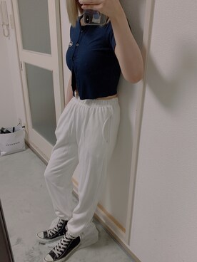 「CONVERSE（コンバース）のアイテム（スニーカー、ブラック系）」を使った、imiさん（レディース・160cm）の夏コーディネート