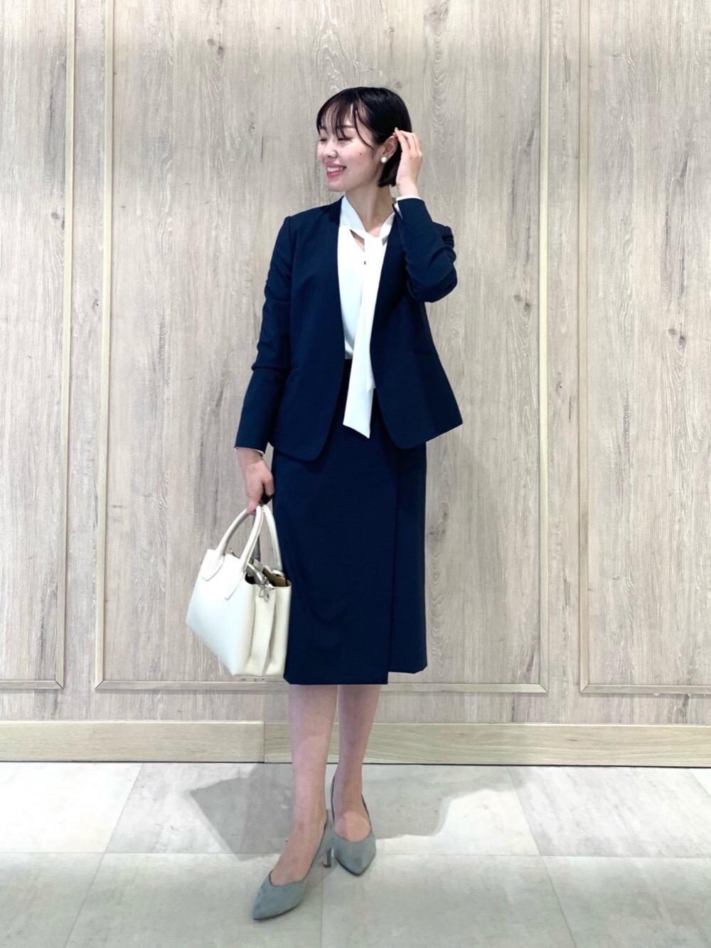 美品　グリーンレーベルリラクシング　カチリラ　セットアップ　スカートスーツ　40 グリーンレーベルリラクシング カチリラ セットアップスーツ
