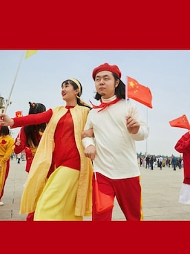 Meredith N KING寜謐謐さんのコーディネート