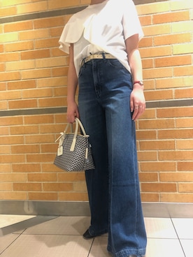 「woadblue（ウォードブルー）のアイテム（パンツ）」を使った、amiさん（レディース・160cm）の春コーディネート