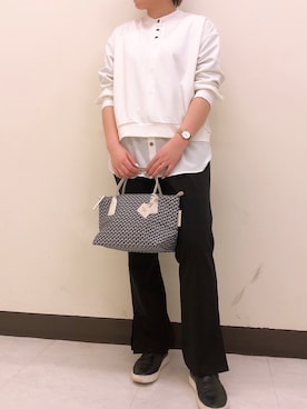 「Roberta Pieri（ロベルタピエリ）のアイテム」を使った、amiさん（レディース・160cm）の冬コーディネート