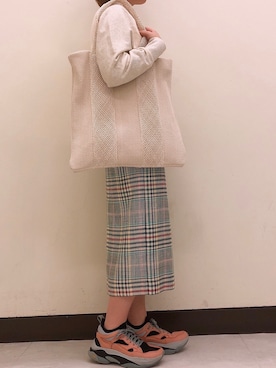 「ビーセカンド(B'2nd)」｜「アイテム（ニット/セーター）」を使った、amiさん（レディース・160cm）の春コーディネート