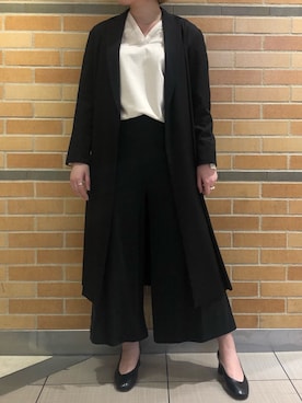 「オフィスカジュアル」｜「アイテム（ステンカラーコート）」を使った、amiさん（レディース・160cm）の冬コーディネート