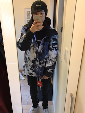 「Hi-STANDARD（ハイスタンダード）のアイテム（帽子）」を使った、Tomo SOMAさん（メンズ・170cm）の冬コーディネート