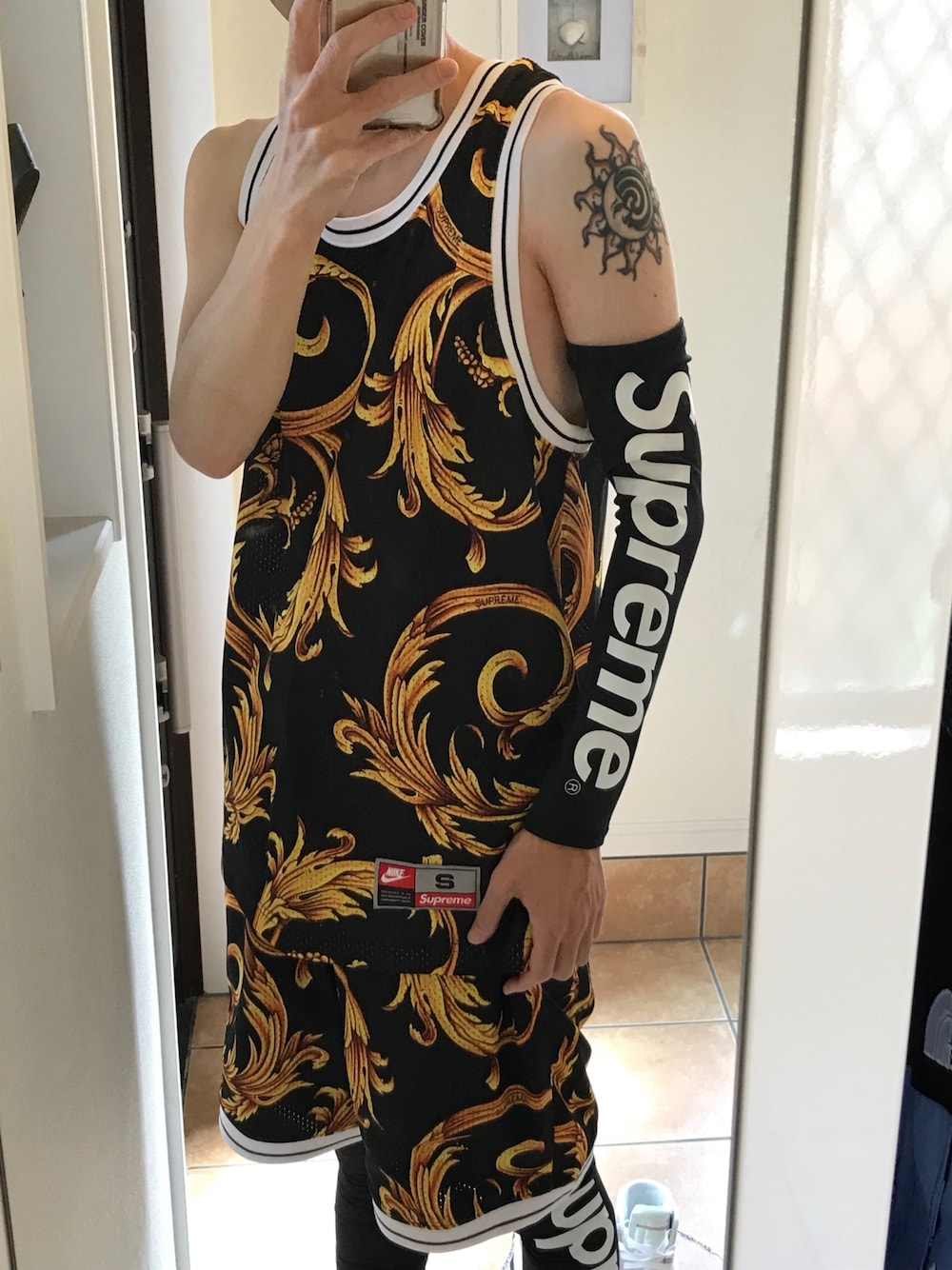 NIKE Supreme タンクトップ supreme NIKE タンクトップ