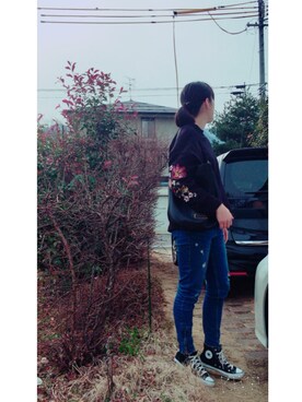 「Marc by Marc Jacobs（マークバイマークジェイコブス）のアイテム（ヘアゴム）」を使った、Sakuさん（レディース・163cm）の春コーディネート