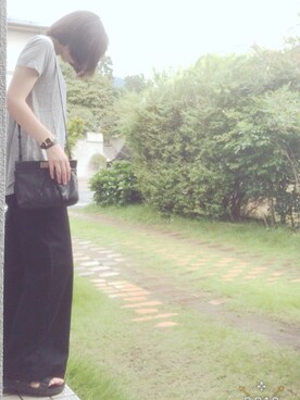 「BED&BREAKFAST（ベットアンドブレックファスト）のアイテム（パンツ）」を使った、Sakuさん（レディース・163cm）の夏コーディネート