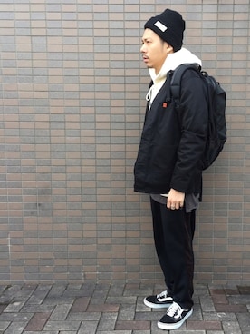 「プルオーバーパーカー」｜「アイテム（カバーオール）」を使った、Chuuuさん（メンズ・171cm）の冬コーディネート