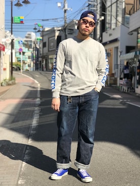 「袖プリント」｜「アイテム（デニムパンツ）」を使った、Ryuji Abeさん（メンズ・176cm）の冬コーディネート