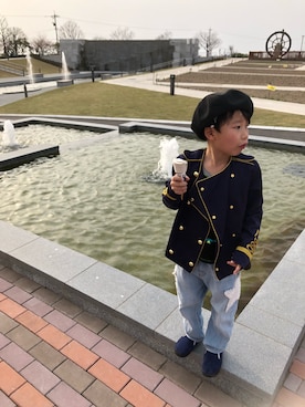 「H&M」｜「H&M（エイチ・アンド・エム）のアイテム（ノーカラージャケット）」を使った、tentenさん（キッズ・120cm）の春コーディネート