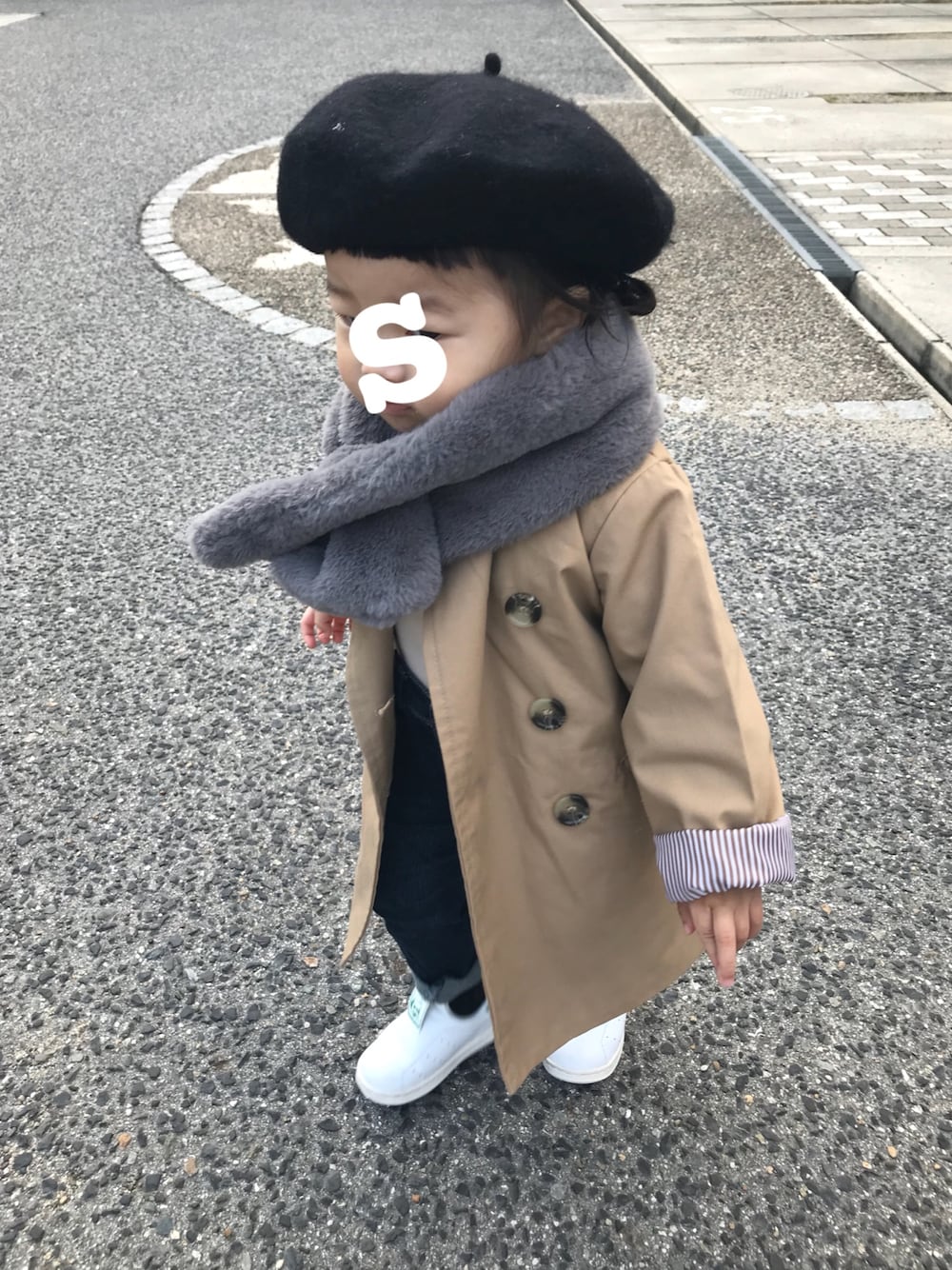 「kids、kidsfashion、KIDSｺｰﾃﾞ、s STYLE」｜「no brandのアイテム（ハンチング/ベレー帽、ブラック系）」を使った、sxxmamaさん（キッズ・70cm）の冬コーディネートの1枚目の写真
