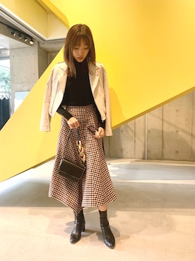 「JW Anderson（ジェイダブリューアンダーソン）のアイテム（バッグ）」を使った、NATSUさん（レディース・165cm）の秋コーディネート
