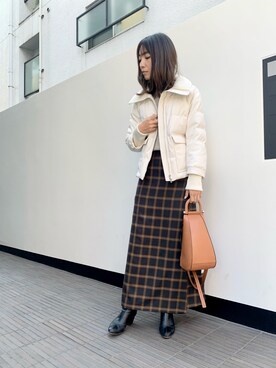 「JW Anderson（ジェイダブリューアンダーソン）のアイテム（バッグ）」を使った、NATSUさん（レディース・165cm）の冬コーディネート