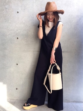 「LOLA（ローラ）のアイテム」を使った、kanaさん（レディース・158cm）の冬コーディネート