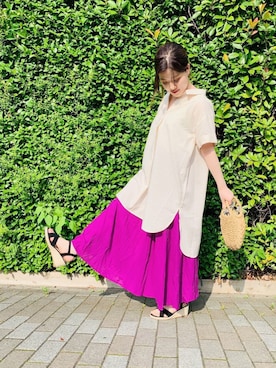 「Lugnoncure（ルノンキュール）のスキッパーチュニック（チュニック、ホワイト系）」を使った、lukawaguchimaekawaさん（レディース）の夏コーディネート