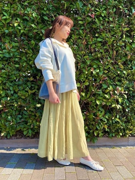 「Te chichi TERRASSE（テチチテラス）のワッシャーキャザーロングスカート（スカート、イエロー系）」を使った、lukawaguchimaekawaさん（レディース）の冬コーディネート