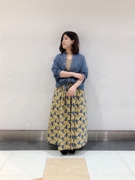 「Lugnoncure（ルノンキュール）のアフリカン柄スカート（スカート、イエロー系）」を使った、lukawaguchimaekawaさん（レディース）の春コーディネート