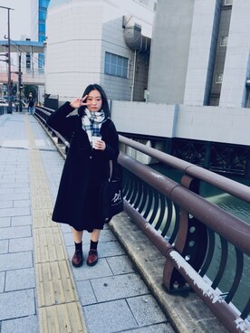 「FREE'S MART（フリーズマート）のアイテム（チェスターコート）」を使った、Lucy Linさん（レディース・164cm）の冬コーディネート