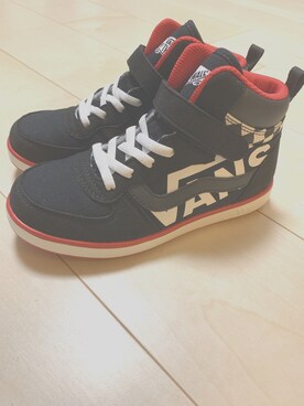 「VANS（バンズ）のキッズ ジュニア VANS ヴァンズ JUMA(17-23) BLACK/RED（スニーカー、ブラック系）」を使った、yuyuさん（レディース・153cm）の冬コーディネート