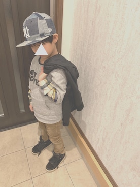 「NEW ERA（ニューエラ）のアイテム（キャップ、ブルー系）」を使った、yuyuさん（レディース・153cm）の春コーディネート