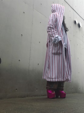 「DRIES VAN NOTEN（ドリスヴァンノッテン）のアイテム（サンダル）」を使った、yuiさん（レディース・160cm）の春コーディネート