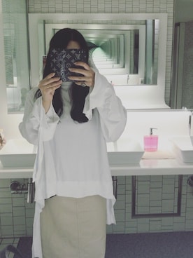「DRIES VAN NOTEN（ドリスヴァンノッテン）のアイテム（スカート）」を使った、yuiさん（レディース・160cm）の秋コーディネート
