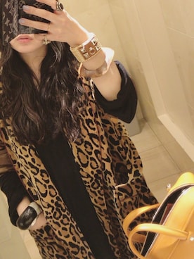 「DRIES VAN NOTEN（ドリスヴァンノッテン）のアイテム（その他アウター）」を使った、yuiさん（レディース・160cm）の秋コーディネート