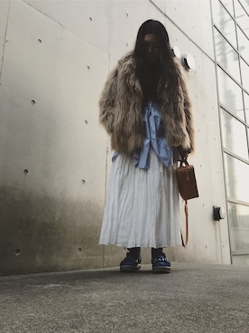 「白スカート」｜「アイテム（その他アウター）」を使った、yuiさん（レディース・160cm）の春コーディネート