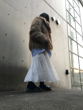 「白スカート」｜「アイテム（その他アウター）」を使った、yuiさん（レディース・160cm）の春コーディネート