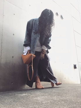 「vetements」｜「アイテム（デニムジャケット）」を使った、yuiさん（レディース・160cm）の春コーディネート