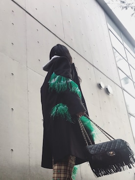 「DRIES VAN NOTEN（ドリスヴァンノッテン）のアイテム（チェスターコート）」を使った、yuiさん（レディース・160cm）の春コーディネート
