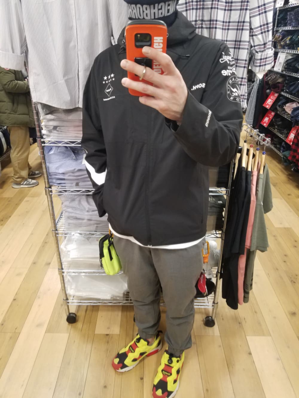 「GOODENOUGH、グッドイナフ、エレクトリックコテージ、フラグメント、フラグメントデザイン」｜「Reebokのインスタポンプフューリー [INSTAPUMP FURY OG] リーボック（スニーカー、イエロー系）」を使った、晴れ男♪@神戸さん（メンズ・186cm）の夏コーディネートの1枚目の写真
