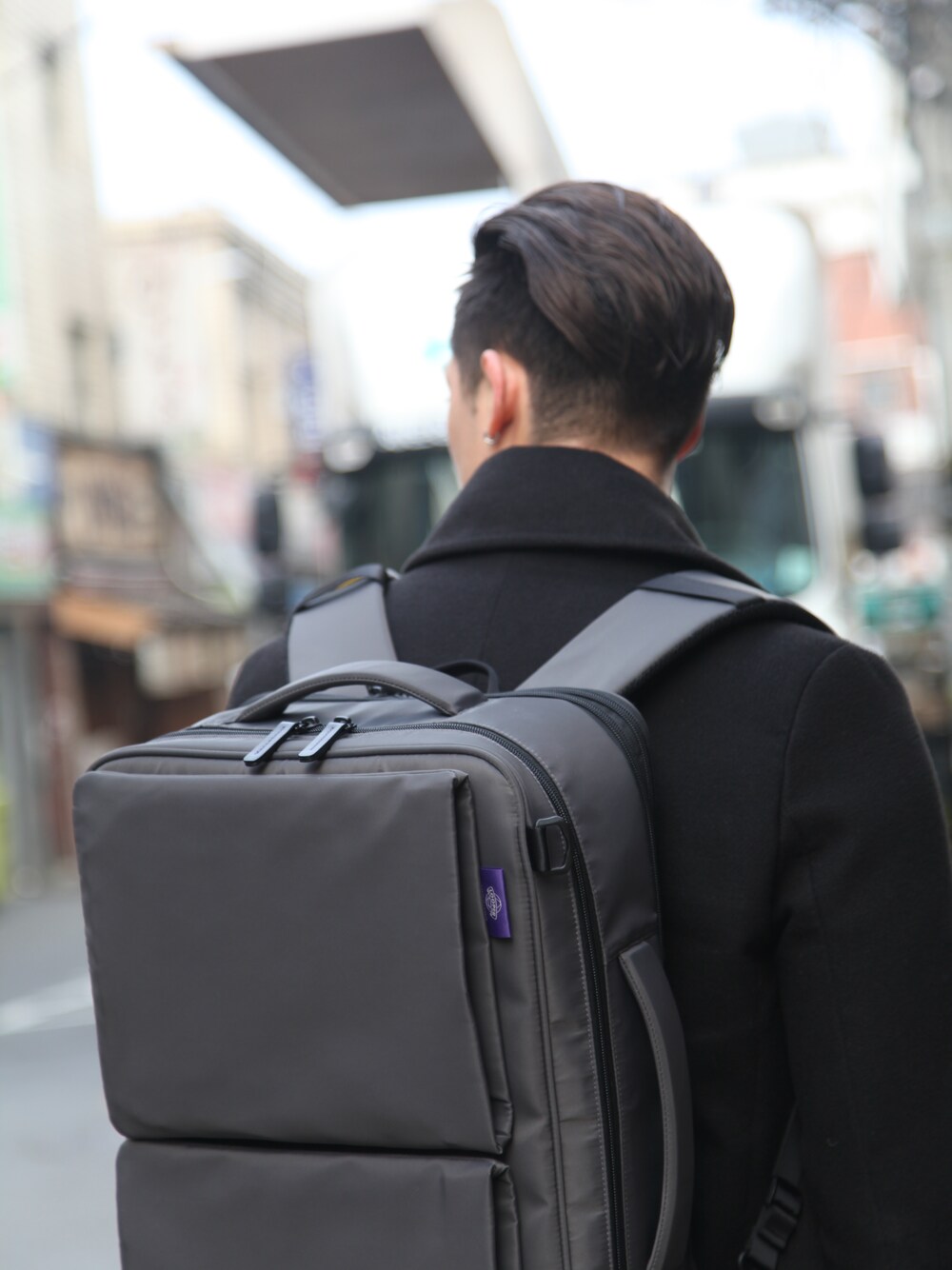 「リュック、バッグ、fashion、backpack、旅行、ファッション、men、travel、백팩、출장」｜「LOOPER NICK（バックパック/リュック、ブラック系）」を使った、nick08さん（メンズ・184cm）の秋コーディネートの1枚目の写真