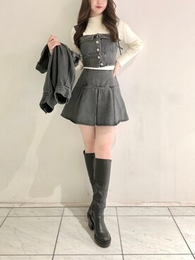 「アイテム（デニムスカート、グレー系）」を使った、マジェスティックレゴンルクア大阪店スタッフさん（レディース・162cm）の冬コーディネート