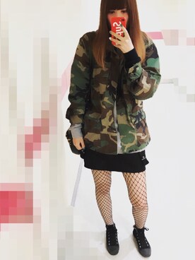 「網タイツ」｜「アイテム（ミリタリージャケット）」を使った、mamiさん（レディース・172cm）の秋コーディネート