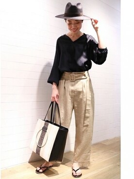 「ブラウス」｜「アイテム（ビーチサンダル）」を使った、natsukiさん（レディース・162cm）の春コーディネート