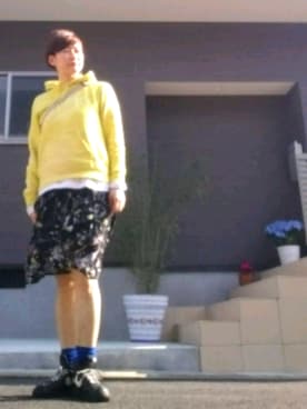 「430（フォーサーティ）のアイテム（パーカー）」を使った、Yukaco Imamuraさん（レディース・166cm）の春コーディネート