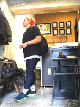 「OUTPUT（アウトプット）のアイテム（トップス）」を使った、伊藤孝法さん（メンズ・165cm）の秋コーディネート