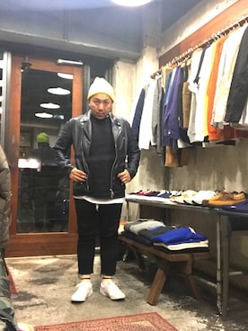 「carhartt」｜「アイテム（ライダースジャケット）」を使った、伊藤孝法さん（メンズ・165cm）の秋コーディネート