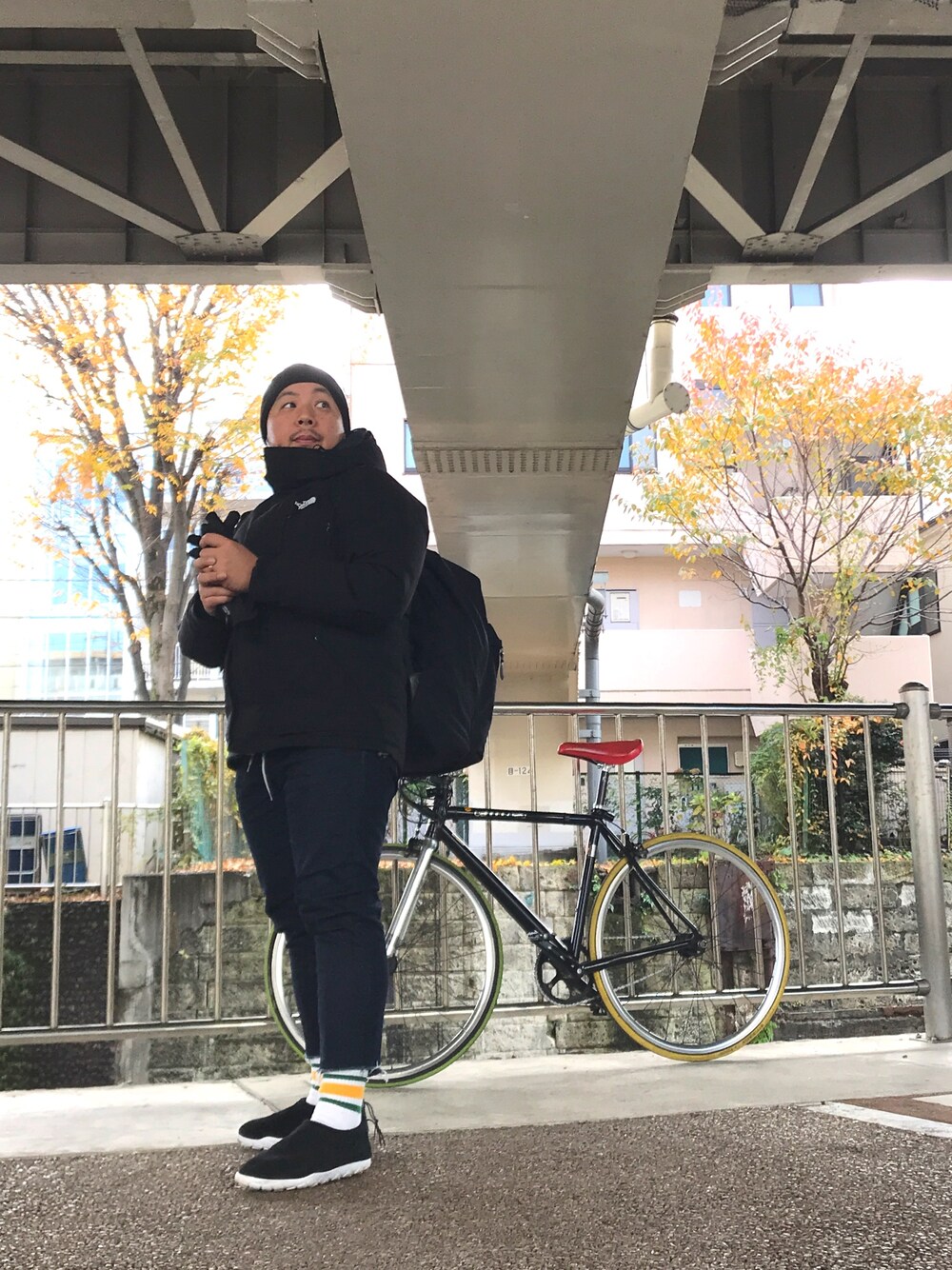 「carhartt、THE NORTH FACE、Output 、NIKE、COMME des GARCONS」｜「Carharttのアイテム（ニットキャップ/ビーニー、その他）」を使った、伊藤孝法さん（メンズ・165cm）の冬コーディネートの1枚目の写真