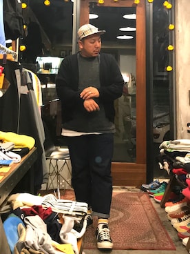 「OUTPUT（アウトプット）のアイテム（トップス）」を使った、伊藤孝法さん（メンズ・165cm）の秋コーディネート